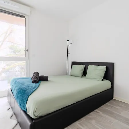 Grand T4 85m Terrasse 8 Pers 15min Paris Lägenhet *