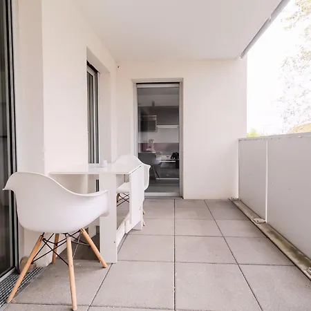 Grand T4 85m Terrasse 8 Pers 15min Paris
